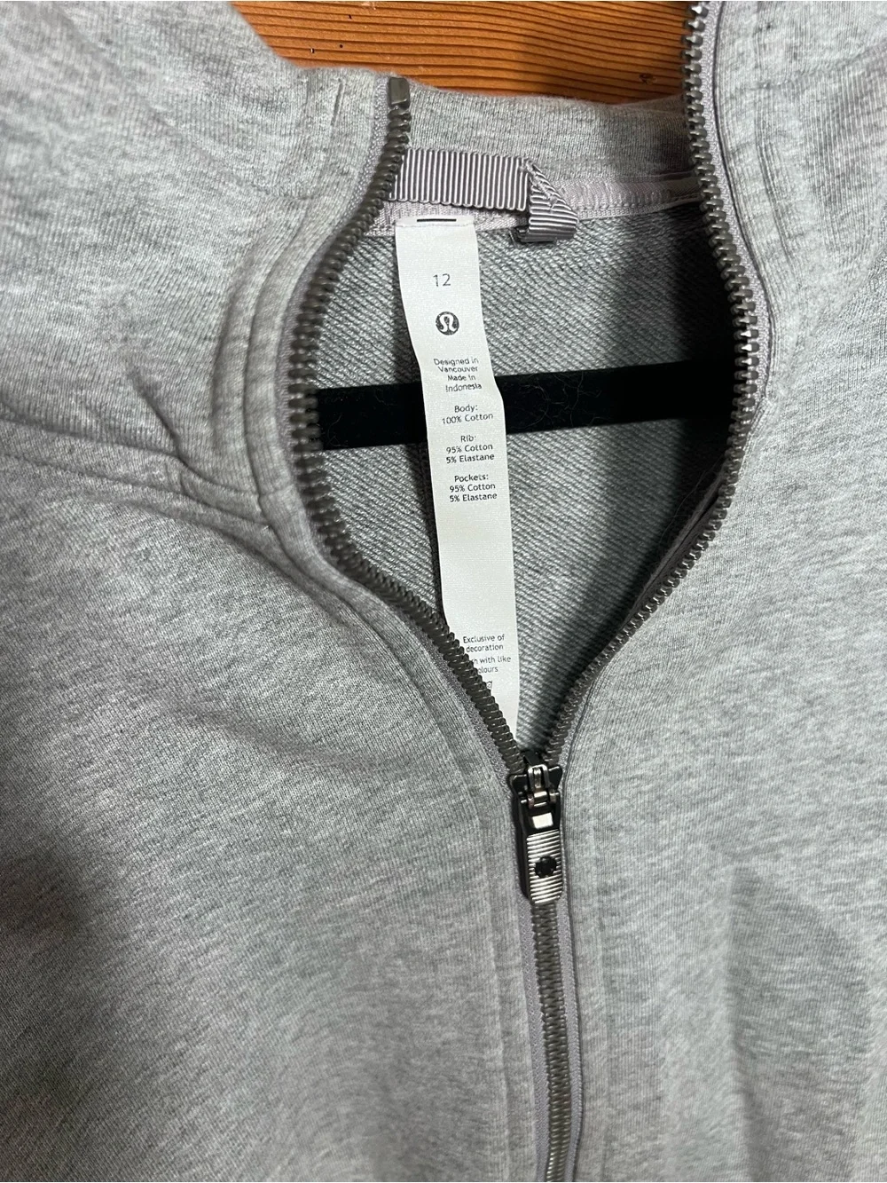 lululemon athletica light gray